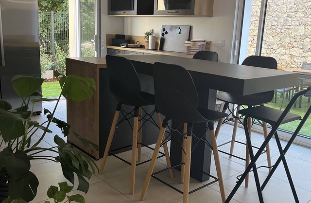Idéal famille et travail duplex 3 ch proche plage