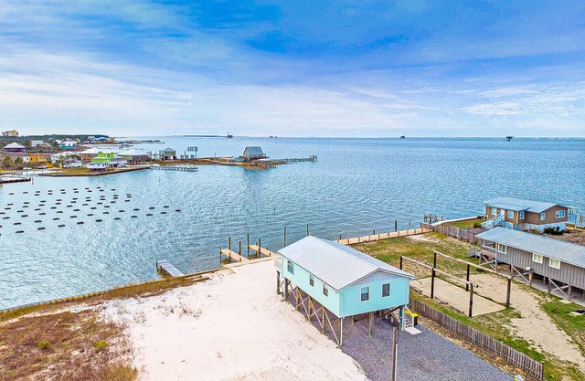 Ideal Gem W/ Stunning Views of Mobile Bay - Across the Street from the Gulf!