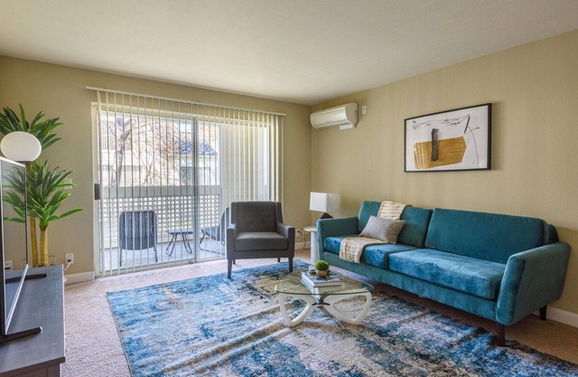 Ideal Santa Clara 1BR w/ Pool in Tech Hub, nr Dining, by Blueground