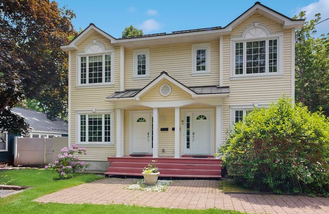 Ideally Located Home w/ Deck, WiFi & Washer/Dryer - Walk into Town & Acadia
