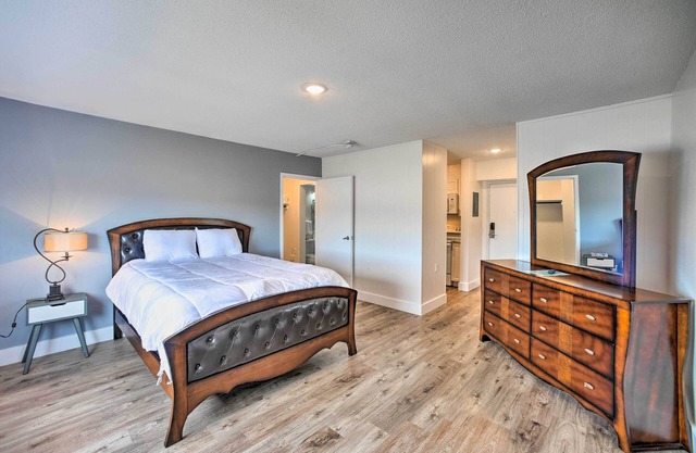 Ideally Located Studio w/ Off-Street Parking!