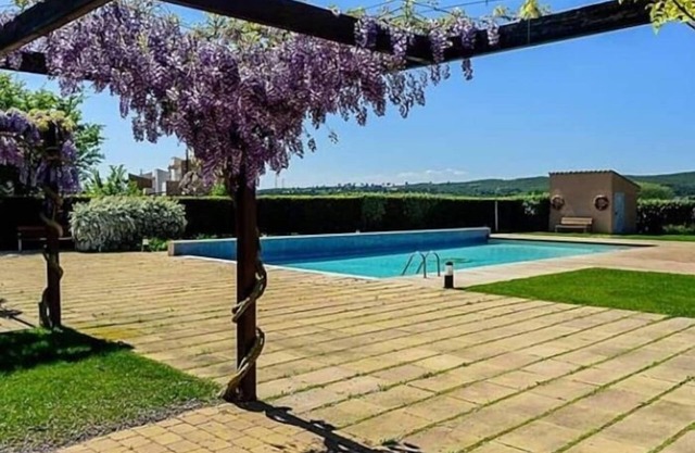 Idílico dúplex en la Costa Brava ¡con piscina!