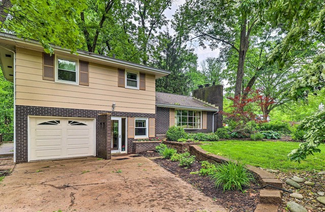NEW! Idyllic Glen Carbon Home w/ Screened-In Porch