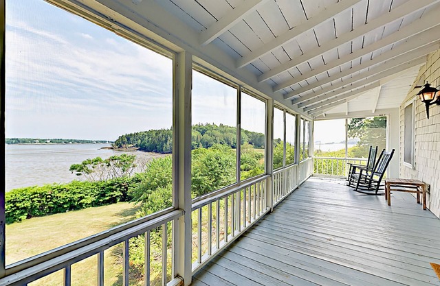 Idyllique Summer Home avec vue sur mer et d'une plage privée sur une baie de marée