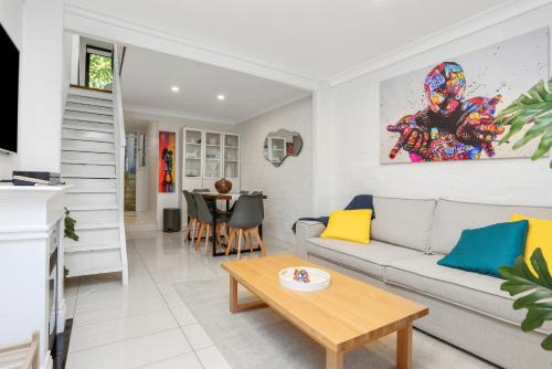 Idyllic Sydney City Terrace Central To Everything