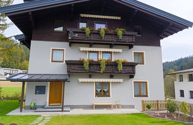 Idyllically situated apartment, 800m to the ski bus