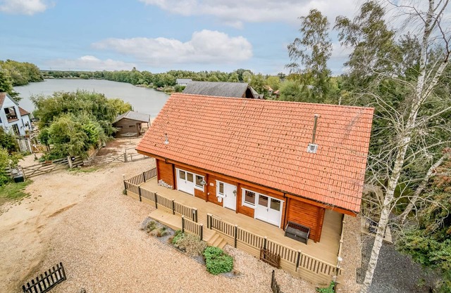 Si c'est l'espace que vous voulez, le Alpine Lodge de 2400 pieds carrés est fait pour vous.