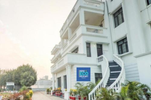 IIDM Eco Resort