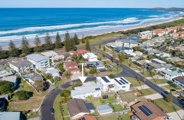 Ikoolah, 200m to Pippi Beach Yamba