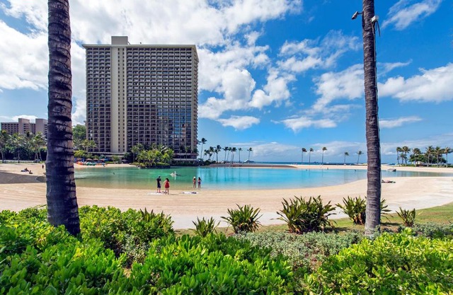 Ilikai Tower 701 City View 1BR