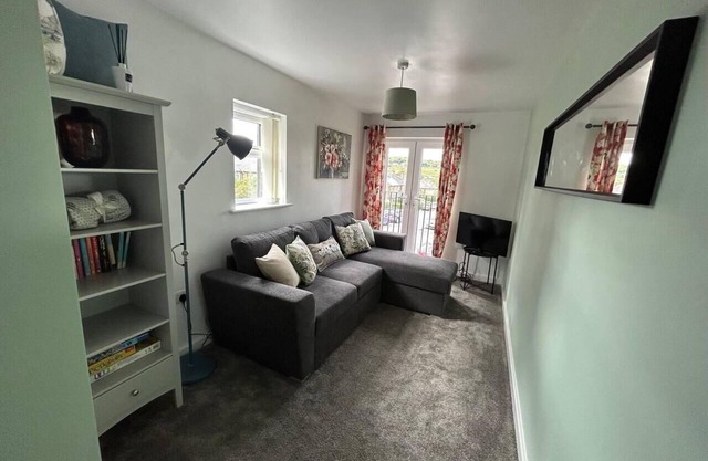 Immaculate 1-Bed House in Newtown, Disley
