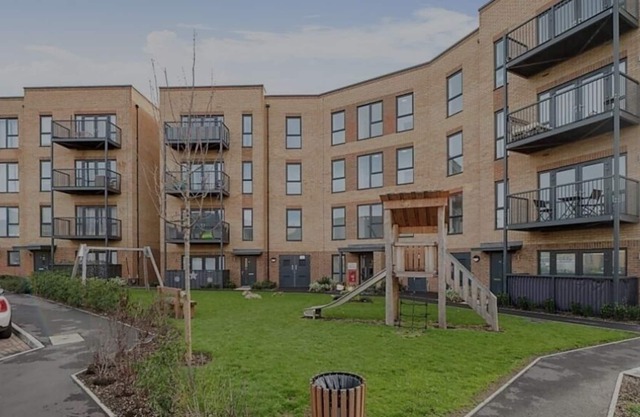 Immaculate 2-Bed Apartment in Grays