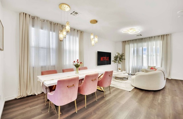 Immaculate & Modern just 18 Minutes to Vegas Strip