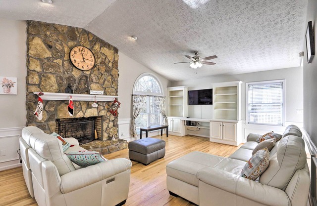 Immaculate Suwanee House w/ Pool & Game Room!