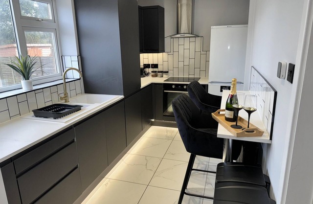 Impeccable 3-bed House in Walsall
