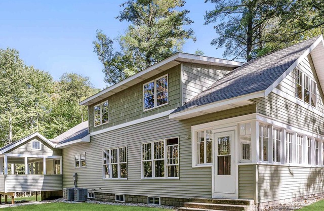 Impressive Dual Woods and Lake Homes That Sleep 32