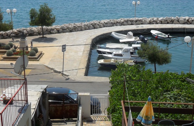 dans un endroit calme, avec la mer, AVEC MER MERVEILLEUSE VUE 1