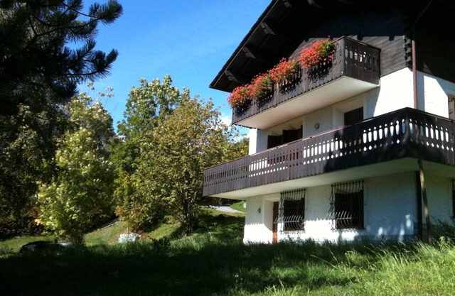 A Bormio entre soleil et nature. Vélos, spas, skis et randonnées à portée de main