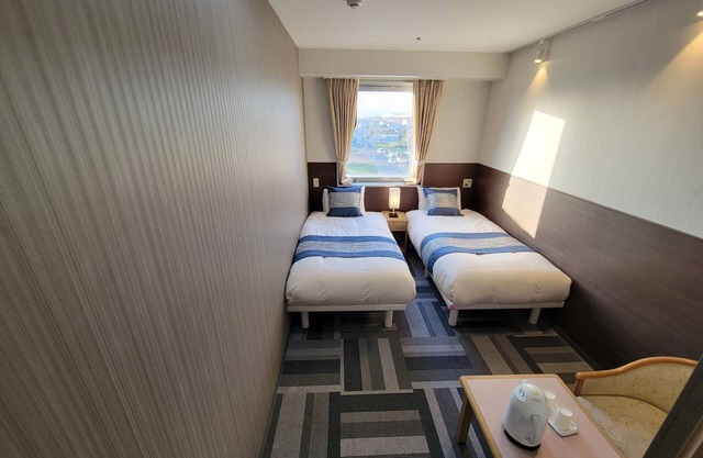 In front of GifuHashima station twin room withou / Hashima Gifu