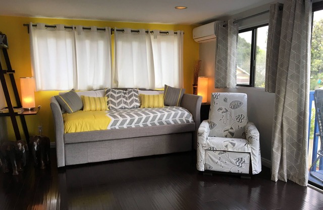 In the charming upscale South Pasadena, 10 miles from downtown Los Angeles