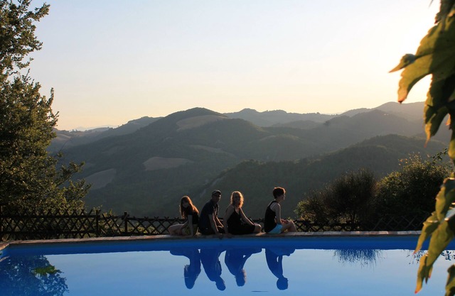 In the farmhouse romantic flat for 2 persons. Panoramic view!