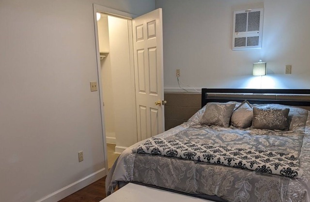 In the heart of downtown Delafield - lower level, keypad-entry, studio apartment