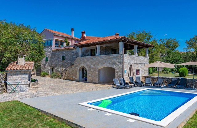 In the heart of Istria, 2 villas to rent together