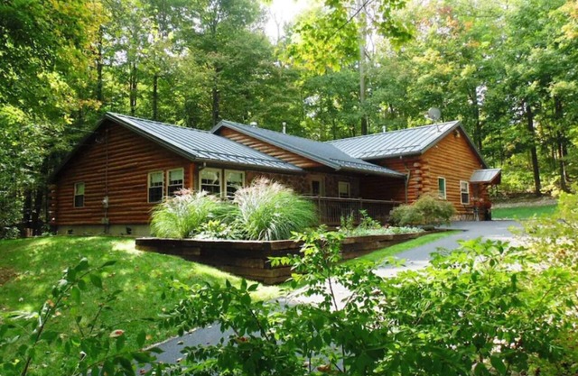 Log Cabin Suite A