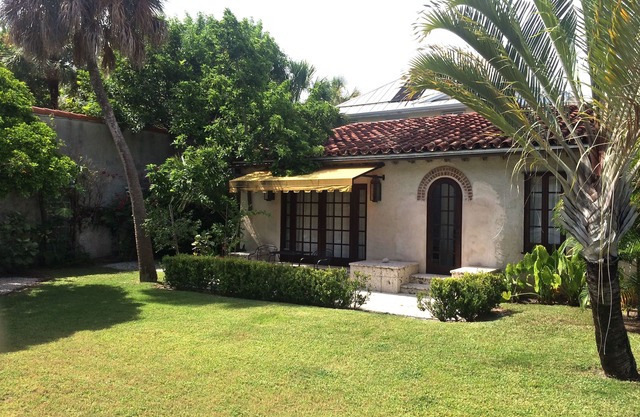 En ville Maison d'hôtes de style espagnol à 100 mètres de la plage