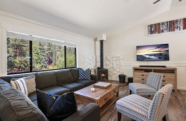 Incline Bliss | Dreamy Pet Friendly Escape