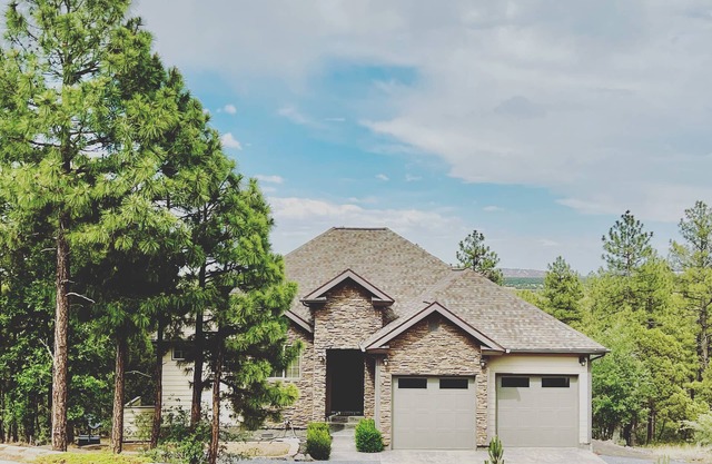 Incredible 4 Bedroom Mountain Home w/ Huge Game Room