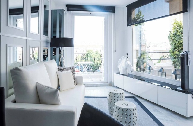 Incredible design apartment 6F, with terrace
