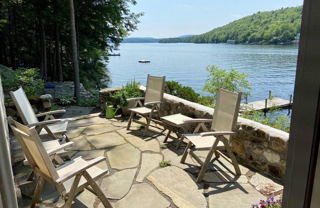 Nouvelle inscription ** Ultimate Sunapee Ski House + Summer Cottage!