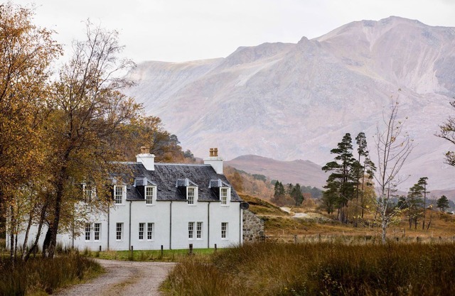 Incredible farmhouse in one of Scotland's most dramatic landscapes
