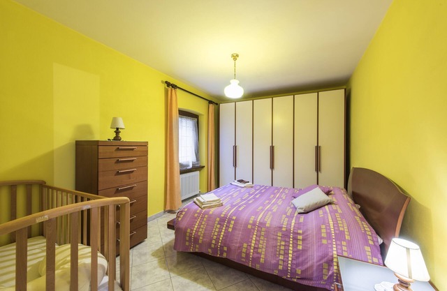 Appartement indépendant avec grand jardin à quelques minutes de la Vallée d'Aoste.