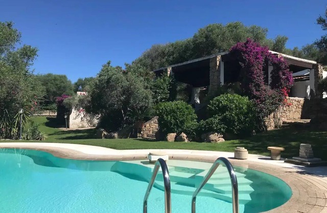 INDIPENDENT VILLA WITH PRIVATE POOL IN COSTA SMERALDA