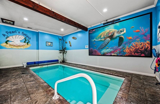 Venez faire A Pearl’s Splash dans cette cabine Smoky Mountain POOL!