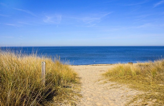 Indulge in the comfort and tranquility of this family friendly 2 bedroom apartment near the ocean