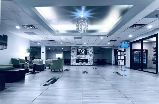 Indy Hotel