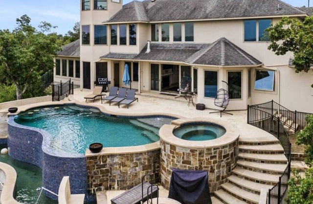 Infinity Pool Views Private Home