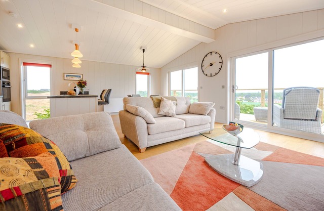 Ingol Lodge (2), Ingoldisthorpe, Norfolk