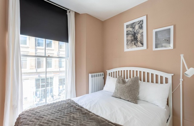 Appartement-Basic-Salle de bain privée séparée-Vue ville