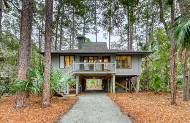 Inlet Cove 33