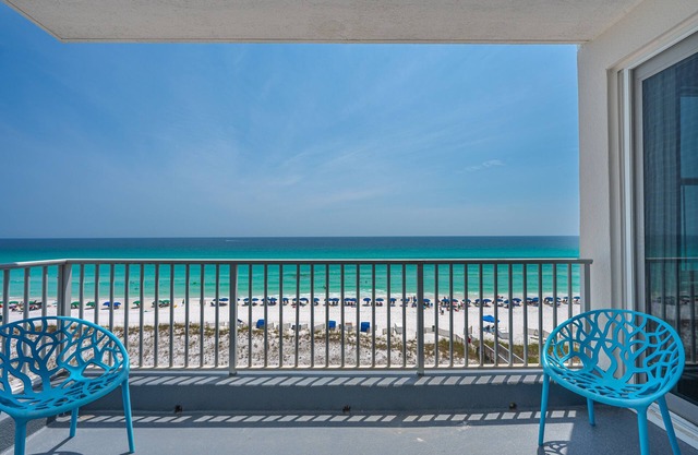 The Inn At Crystal Beach # 503b: 2 BR / 2 BA condo à Destin, 6 personnes