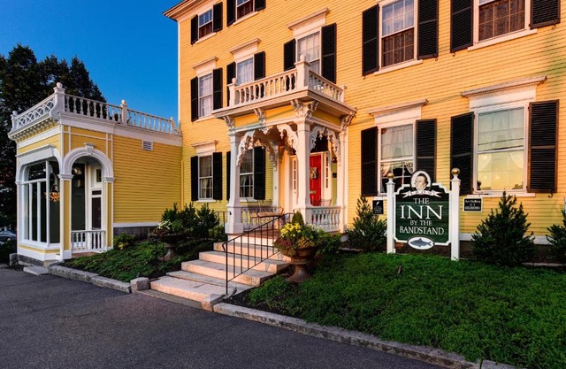 Inn by the Bandstand