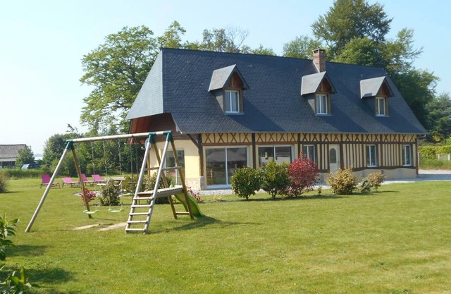 Gîte Greuville, 5 pièces, 10 personnes