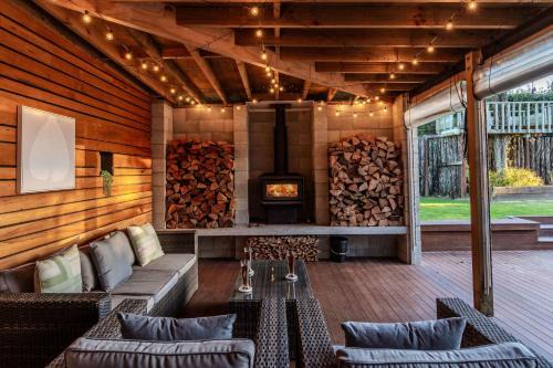 Inn Lewis - Beside the Redwoods with Spa Pool