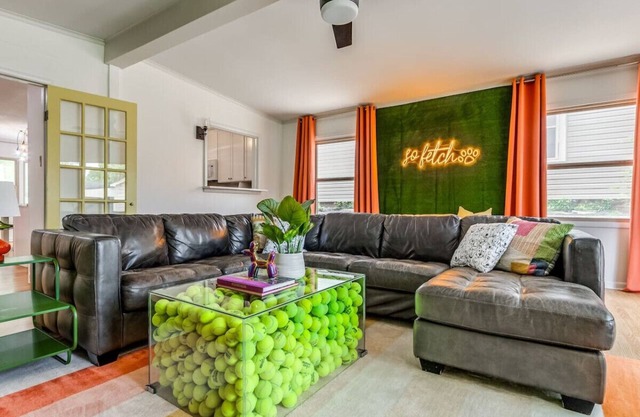 Insta-Worthy | Dog Friendly | Hot Tub | EXPO