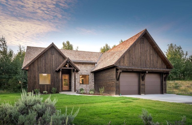 INTRODUCTORY RATES NEW LISTING The Aspens at Redtail Retreat