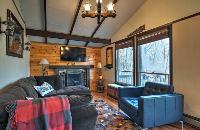 Cozy Cabin 1 Mi to Slopes at Beech Mountain Resort